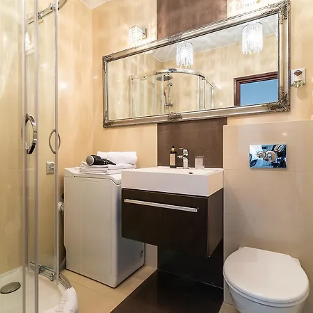Rent Like Chmielna 32 Varsó